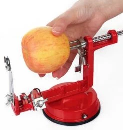 3-In-1 Appelmachine Rood - Appelboor, Appelschiller En Appelsnijder - Fruitsnijder - Groentesnijder - Klokhuis Verwijderaar - Fruitmachine - Keukenapparaat -Aanbiedingen Keukengerei Winkel 1134x1200