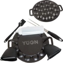 YUGN BLACK Poffertjespan Poffertjesmaker 6 Delige Set - 19 Poffertjes Incl Doseerfles Kwast Poffertjesvork Siliconen Ovenwanten - Platte Onderkant Poffertjespan Inductie Poffertjespan Elektrisch - Cadeau Tip -Aanbiedingen Keukengerei Winkel 1198x1200 5