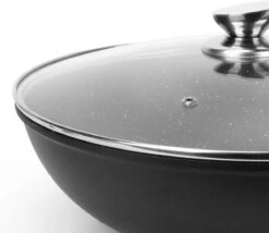 Swiss Pro+ - Marmeren Wokpan - Ø 32 Cm - Geschikt Voor Alle Warmtebronnen -Aanbiedingen Keukengerei Winkel 1200x1038