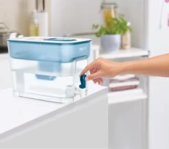 BRITA - Waterfilterkan Flow Cool - Blauw - 8,2L -Aanbiedingen Keukengerei Winkel 1200x1053