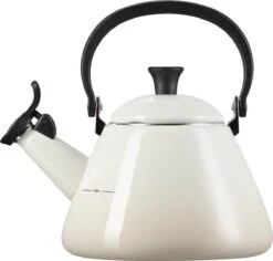 Le Creuset Fluitketel Kone - Meringue -Aanbiedingen Keukengerei Winkel 1200x1145 3