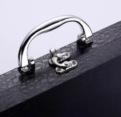 Merkloos Bestekset - 24 Delig Bestekset - 6 Personen - Rood/Goud - Tafellepels/Tafelmessen/Tafelvorken/Koffielepels - Roestvrij Staal -Aanbiedingen Keukengerei Winkel 1200x1157 1