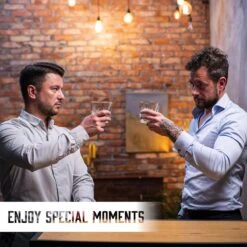 Whisiskey Luxe Whiskey Rocks Set - Whiskey Stones - 6 Stuks - IJstang - Herbruikbare IJsblokjes - Graniet Whiskey Stenen Voor Glazen - Accessoires - IJklontjes Steen - Drank Koeler - Cadeau Voor Man & Vrouw -Aanbiedingen Keukengerei Winkel 1200x1200 1166