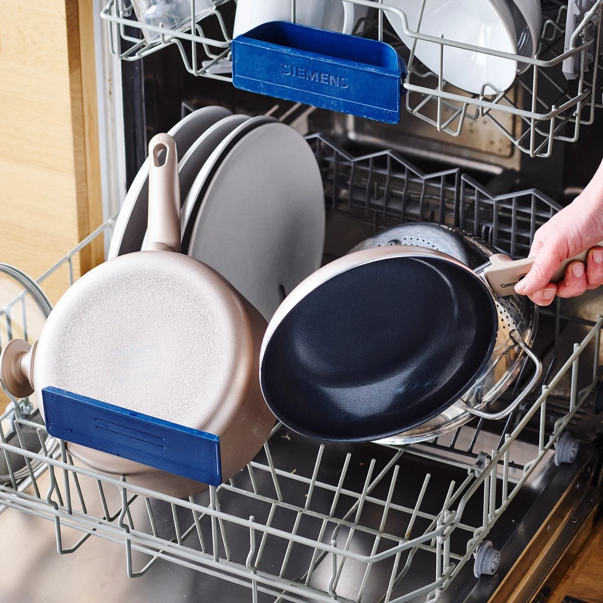 GreenPan Cambridge Koekenpan 28cm - Brons - Inductie - PFAS-vrij 11 GreenPan Cambridge Koekenpan 28cm - Brons - Inductie - PFAS-vrij - Afbeelding 11