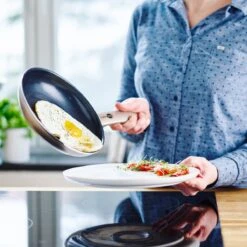 GreenPan Cambridge Koekenpan 28cm - Brons - Inductie - PFAS-vrij 33 GreenPan Cambridge Koekenpan 28cm - Brons - Inductie - PFAS-vrij -Aanbiedingen Keukengerei Winkel 1200x1200 213