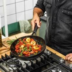 KitchenAid Classic Forged Aluminium Wok ø28cm - Zwart - Inductie - Anti-aanbak 25 KitchenAid Classic Forged Aluminium Wok ø28cm - Zwart - Inductie - Anti-aanbak -Aanbiedingen Keukengerei Winkel 1200x1200 323