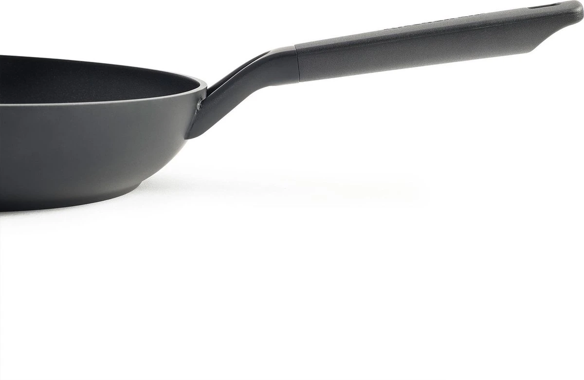 KitchenAid Classic Forged Aluminium Wok ø28cm - Zwart - Inductie - Anti-aanbak 16 KitchenAid Classic Forged Aluminium Wok ø28cm - Zwart - Inductie - Anti-aanbak - Afbeelding 16