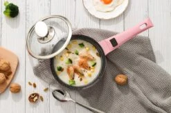 Royalty Line Inductie Pannenset - Luxe 14-delige Pannenset Marmeren Coating - Pannen Met Afneembare Handvaten - Oven-Ready - PFAS-Vrij - Voor Alle Warmtebronnen - Afneembare Koudgrepen - Antiaanbaklaag - Koekenpan Met Glazen Deksels - Roze -Aanbiedingen Keukengerei Winkel 1200x799 52