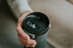 Kambukka Etna Grip Thermosbeker 500 Ml - Makkelijk Reinigen - Lekvrije Koffiebeker - Zwart -Aanbiedingen Keukengerei Winkel 1200x800 113