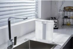 Philips Water Instant Water Filter - 3 L Inhoud, 1 L/min Snelle Doorstroming, Oplaadbaar Via USB-C 25 Philips Water Instant Water Filter - 3 L Inhoud, 1 L/min Snelle Doorstroming, Oplaadbaar Via USB-C -Aanbiedingen Keukengerei Winkel 1200x806 2