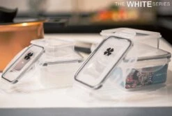 The White Series - Keramische Pannenset Met Glazen Deksels - Inclusief Set Vershoudbakjes - Zwart -Aanbiedingen Keukengerei Winkel 1200x813 5