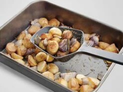 Joseph Joseph Scoop Plus Vergietlepel - Schuimspaan - Frituurschep -Aanbiedingen Keukengerei Winkel 1200x900 3