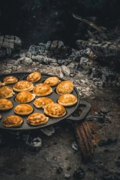 The Windmill Poffertjespan 30 Cm Gietijzer 2,3 Kg Zwart -Aanbiedingen Keukengerei Winkel 800x1200 5