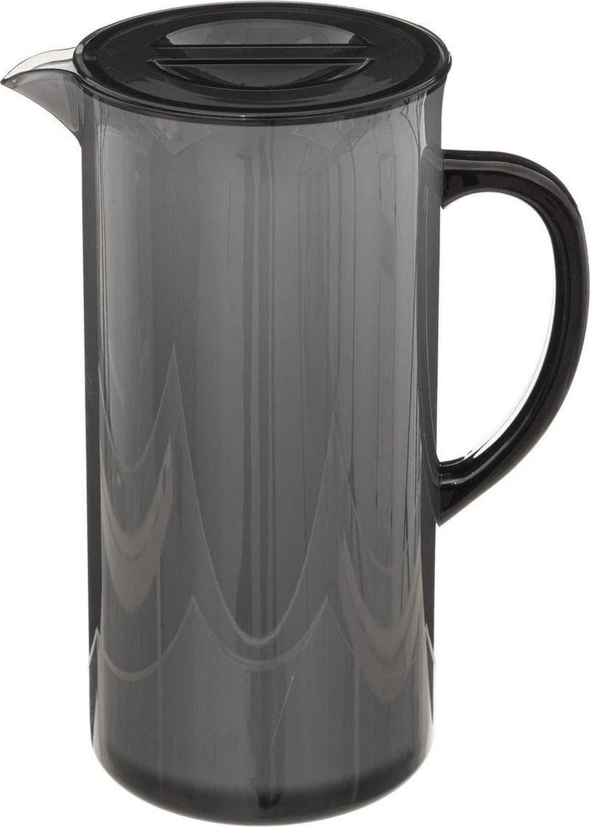 Sapkan/schenkkan Karaf Met Deksel 1950 Ml Zwart - Formaat: 18 X 10,5 X 25 Cm - Materiaal: Kunststof 1 Sapkan/schenkkan Karaf Met Deksel 1950 Ml Zwart - Formaat: 18 X 10,5 X 25 Cm - Materiaal: Kunststof