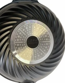 Cheffinger Wokpan Met Deksel - 32cm - Zwart - Pan - Keukenaccessoires -Aanbiedingen Keukengerei Winkel 936x1200 1