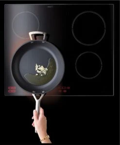 LE CREUSET - Les Forgees - Sauteerpan 2 Grepen 28cm 3,2L 9 LE CREUSET - Les Forgees - Sauteerpan 2 Grepen 28cm 3,2L -Aanbiedingen Keukengerei Winkel 994x1200